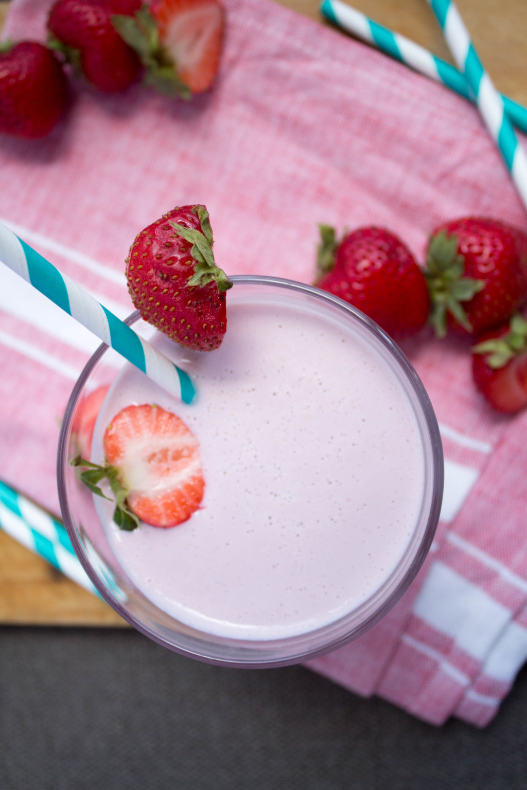 Healthy Homemade Strawberry Milk R
