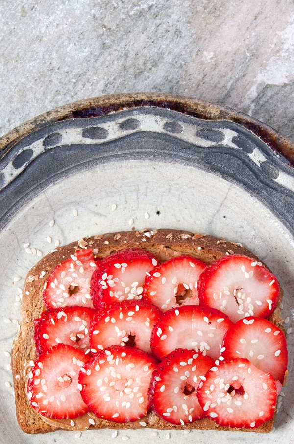almond-butter-strawberry-toast