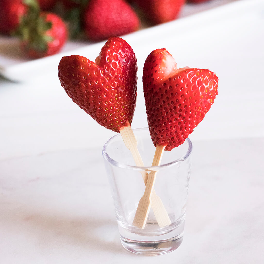 How to make strawberry hearts