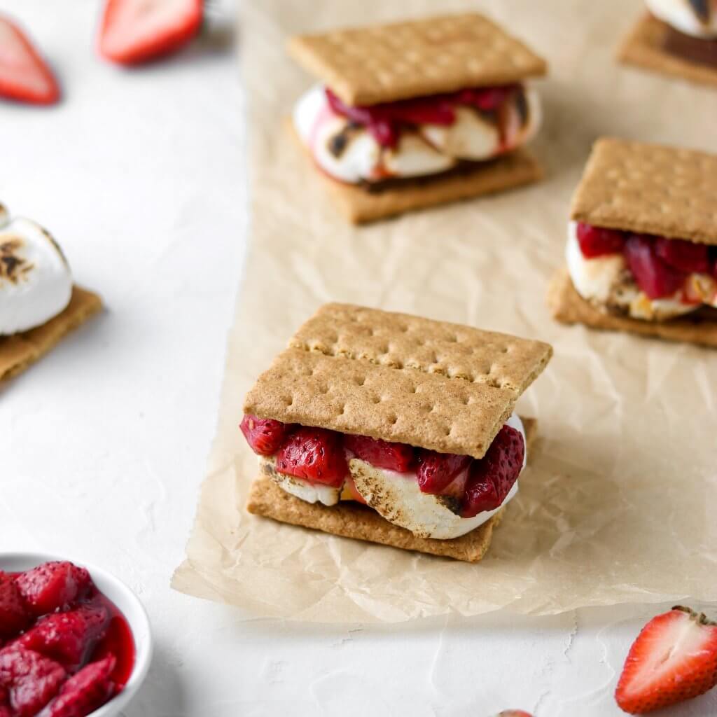 Roasted Strawberry S'mores