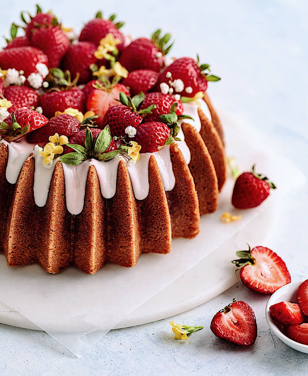 Decorating a Fluted Cake