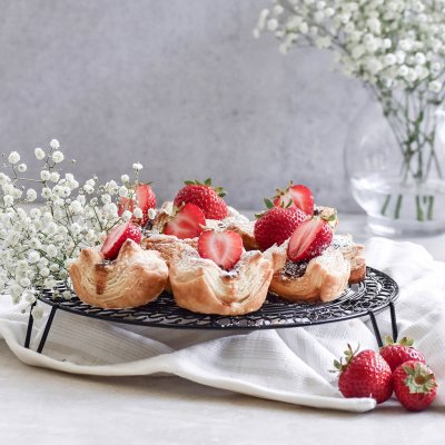 Strawberry Chocolate Puff Pastry