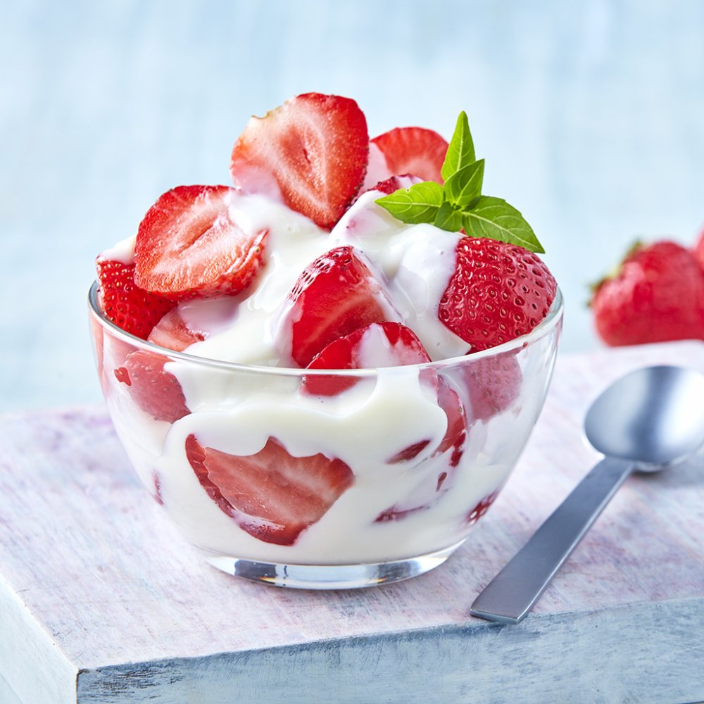 Fresas con Crema (Strawberries & Cream) California Strawberry Commission