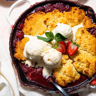 Southern Skillet Strawberry Cobbler