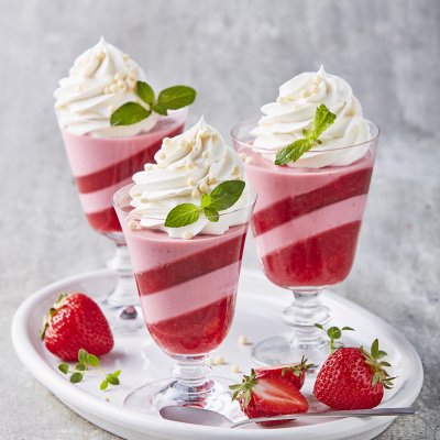 Strawberry Yogurt Jelly