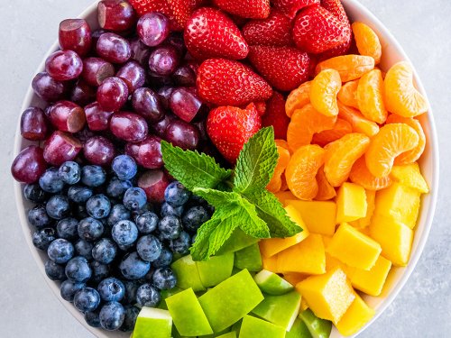 https://www.californiastrawberries.com/wp-content/uploads/2021/05/Rainbow-Fruit-Salad-1024-500x375.jpg