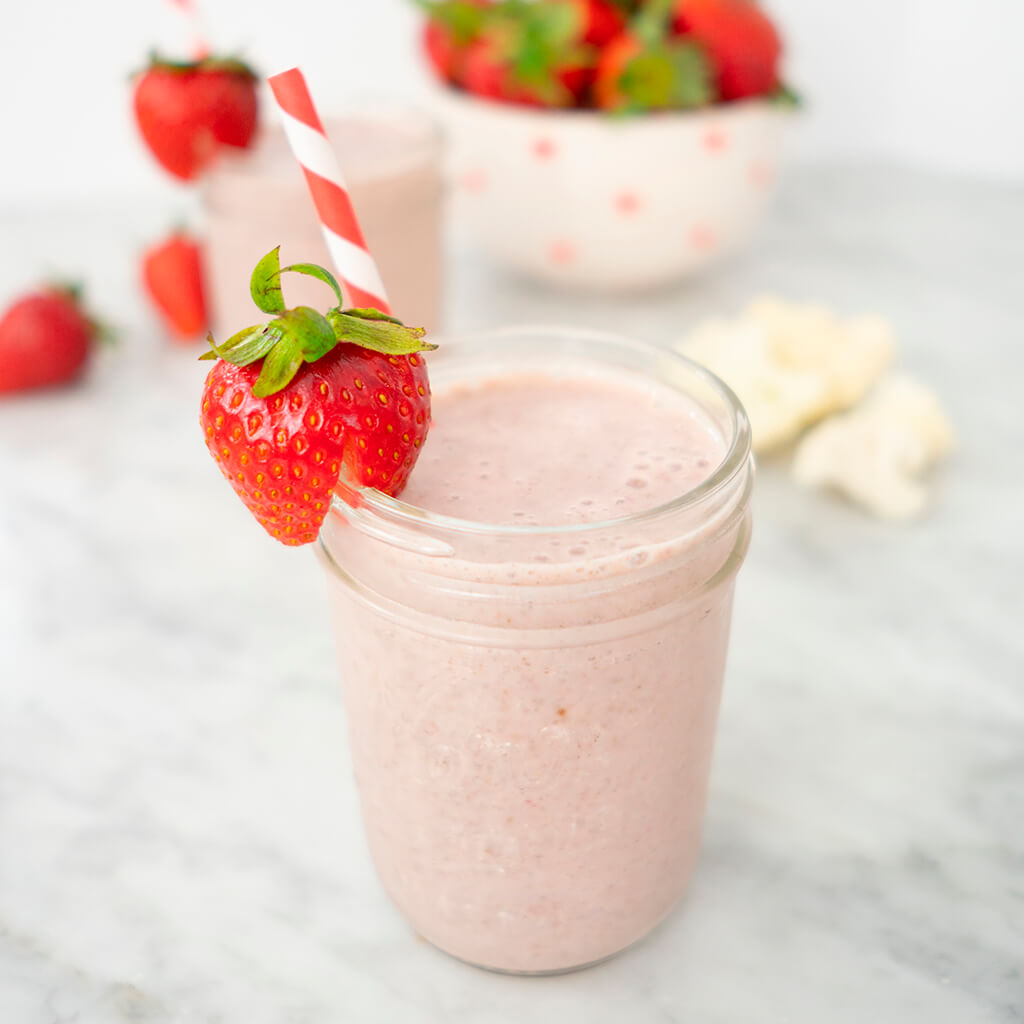 The Best Plant-Based Strawberry Smoothie