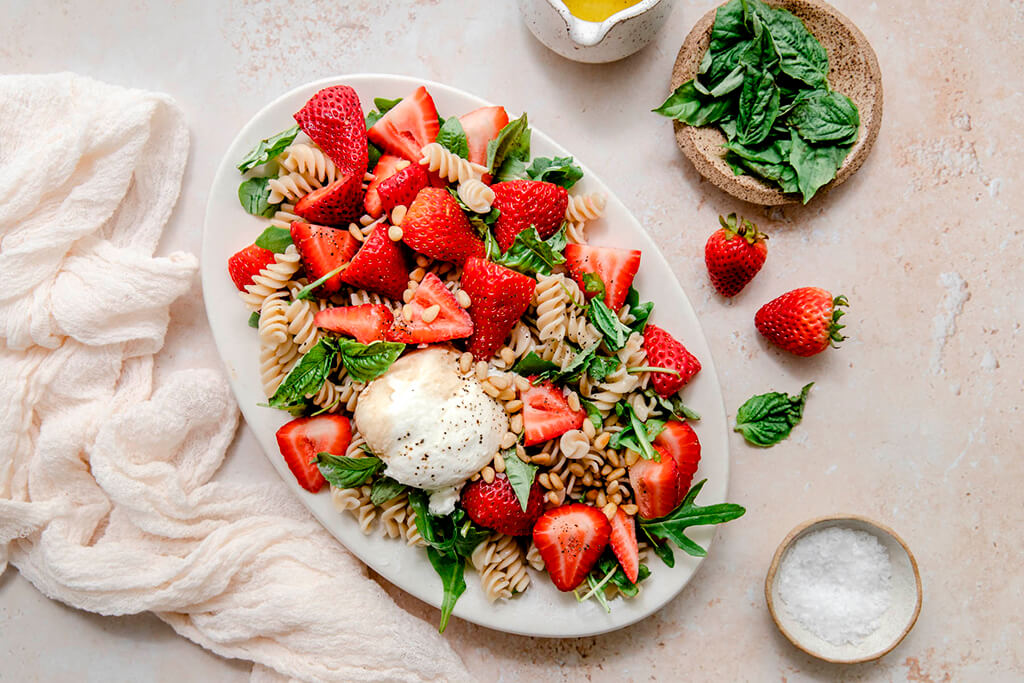 strawberry burrata pasta salad