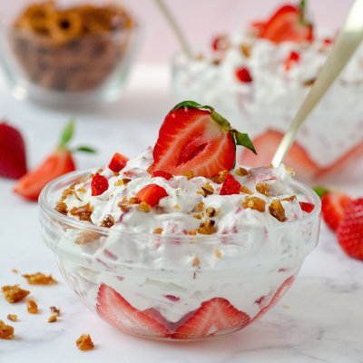 vegan strawberry crack salad