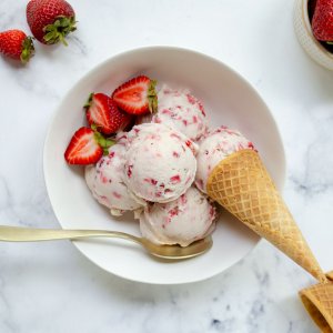 Vegan Fresas con crema Ice Cream