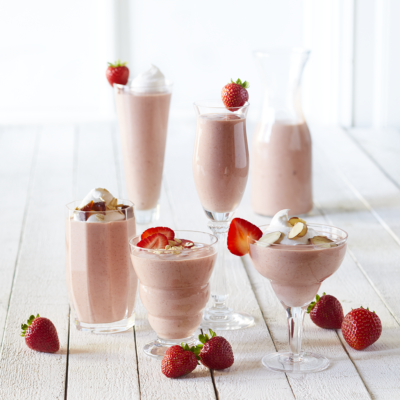 strawberry almond milk smoothie