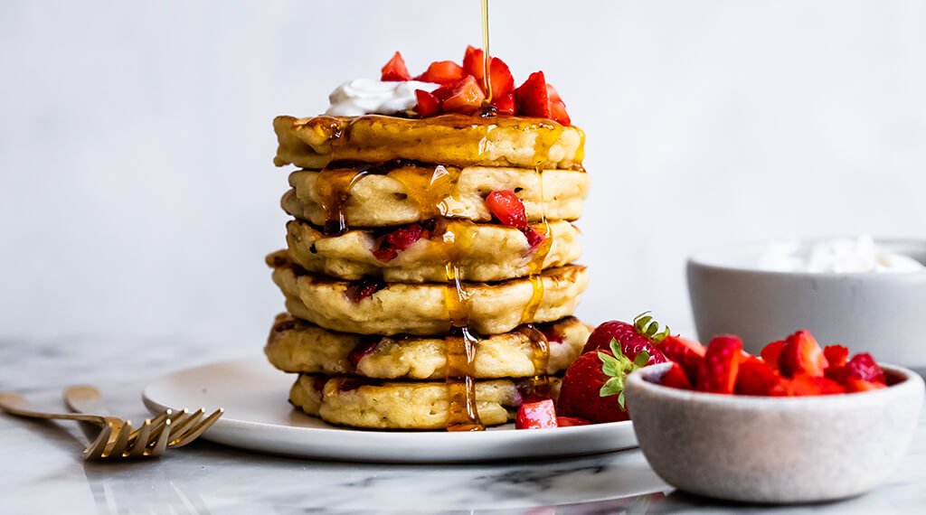 CA-Strawberry-Pancakes- 1024x570